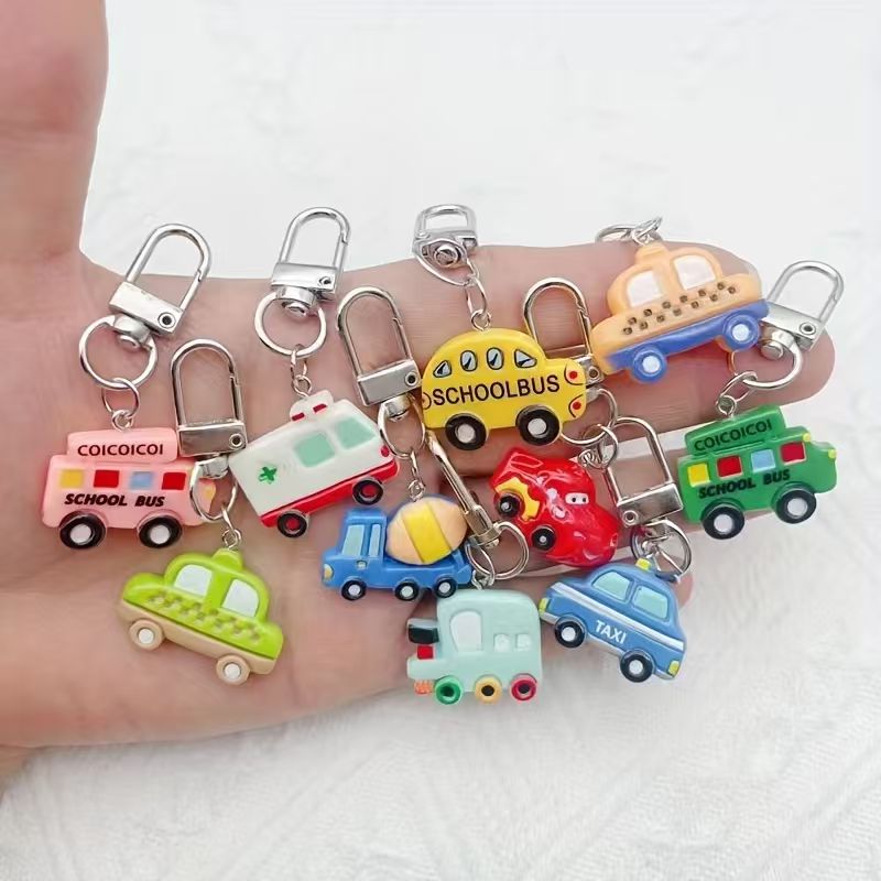 Car Accessories Gifts - 10 adet reçine karikatür araba anahtarlığı,